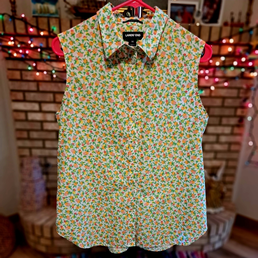 EUC Land's End sleeveless cotton button down blouse, size 14